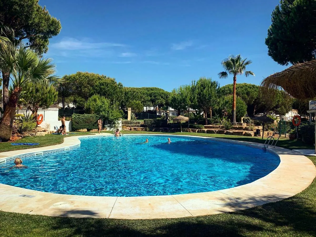 Fantastic 3-Bedroom Holiday Home Including Tennis And Pool Near Golf Course El Portil 0*,
